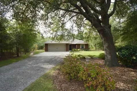 6135 Cedar Tree Dr, Milton, FL 32570 photo 2
