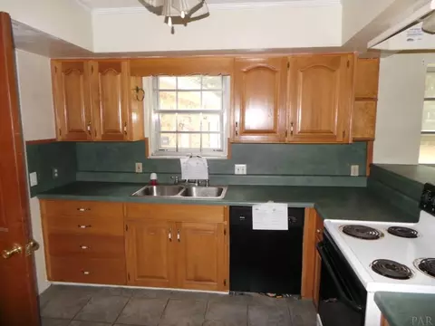 6458 Oakcrest Rd, Milton, FL 32570 photo 8
