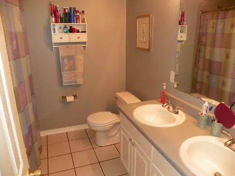 5583 Chantilly Cir, Milton, FL 32583 photo 12