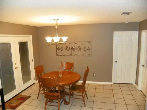 5583 Chantilly Cir, Milton, FL 32583 photo 9