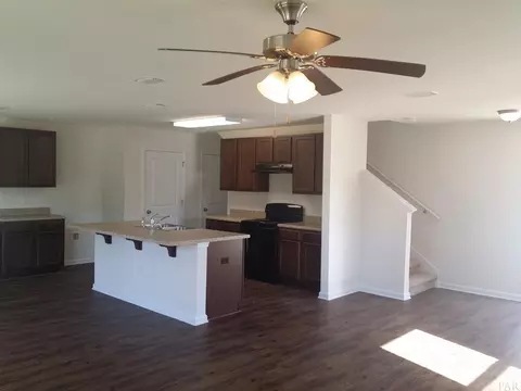 5877 Little Leaf Ct, Milton, FL 32570 photo 1