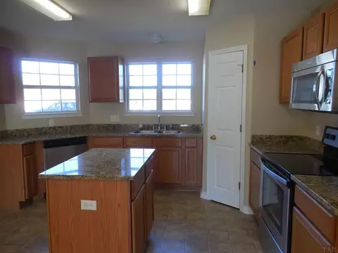 7025 Jacobsview Ln, Milton, FL 32570 photo 6