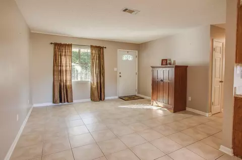 5718 Doris St, Milton, FL 32570 photo 3