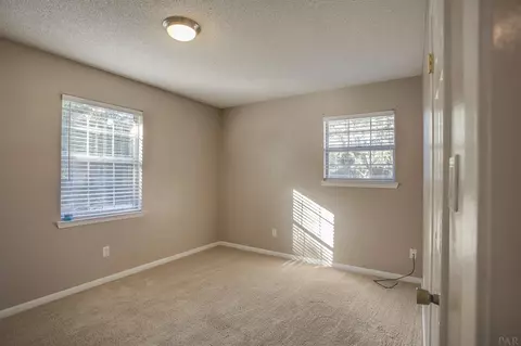 5718 Doris St, Milton, FL 32570 photo 11