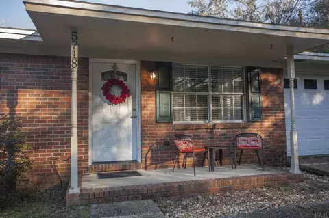 5718 Doris St, Milton, FL 32570 photo 2