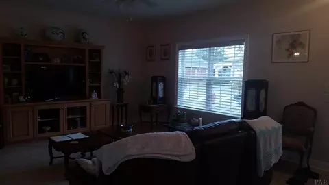 3886 Throne Ct, Milton, FL 32583 photo 11
