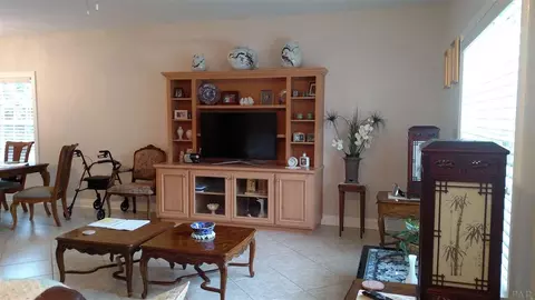 3886 Throne Ct, Milton, FL 32583 photo 9