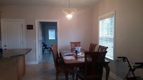 3886 Throne Ct, Milton, FL 32583 photo 6