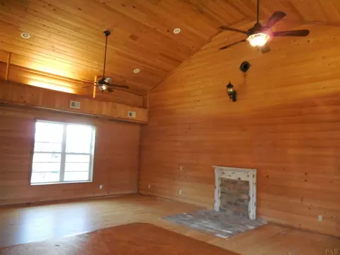 4748 Douglas Dr, Milton, FL 32583 photo 9