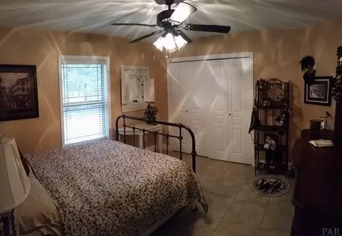 6865 Summit Dr, Milton, FL 32570 photo 10