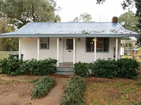4003 Pace Rd, Pace, FL 32571 photo 1