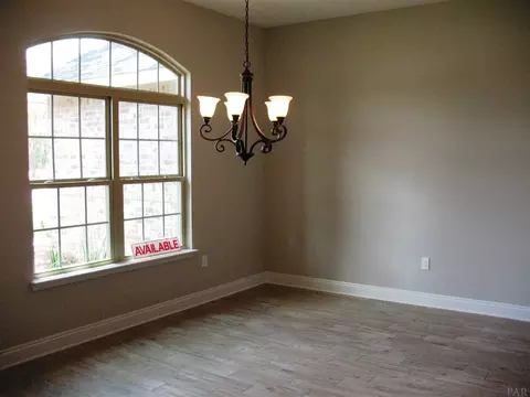 9201 Iron Gate Blvd, Milton, FL 32570 photo 5