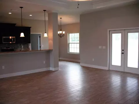 9201 Iron Gate Blvd, Milton, FL 32570 photo 4
