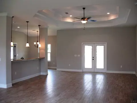 9201 Iron Gate Blvd, Milton, FL 32570 photo 3