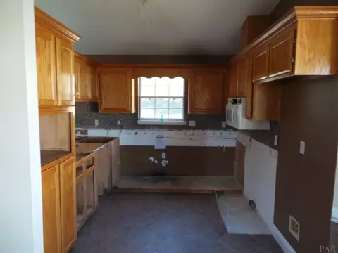 5716 Bronco Pl, Milton, FL 32570 photo 7
