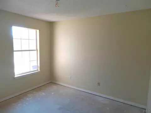 5716 Bronco Pl, Milton, FL 32570 photo 8