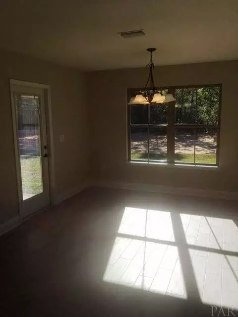 5565 Bellview Ct, Milton, FL 32583 photo 6