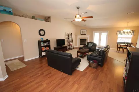 4892 Broadleaf Dr, Pace, FL 32571 photo 4