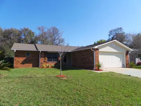 5574 Chantilly Cir, Milton, FL 32583 photo 1