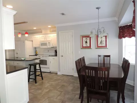 4860 Timber Ridge Dr, Pace, FL 32571 photo 7