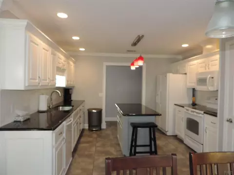4860 Timber Ridge Dr, Pace, FL 32571 photo 9