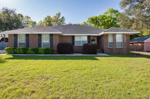5926 Ridgeview Dr, Milton, FL 32570 photo 1