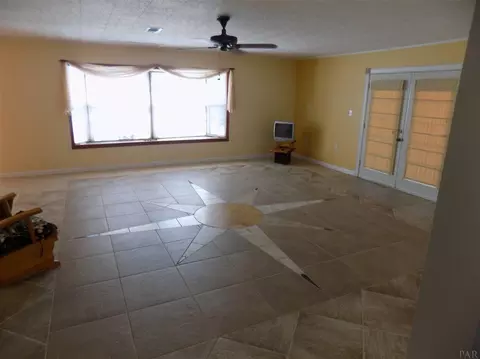 7940 Edwards Dr, Milton, FL 32583 photo 3