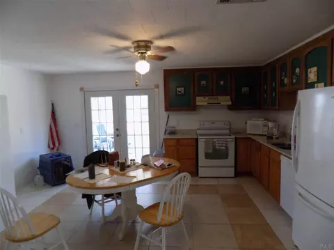 7940 Edwards Dr, Milton, FL 32583 photo 7