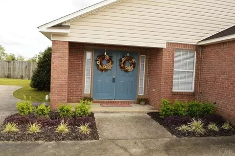 716 Hanley Downs Dr, Cantonment, FL 32533 photo 2