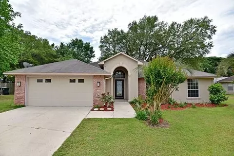 3313 Country Meadow Ln, Pace, FL 32571 photo 1