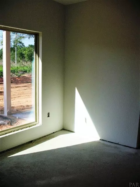 9233 Iron Gate Blvd, Milton, FL 32570 photo 8