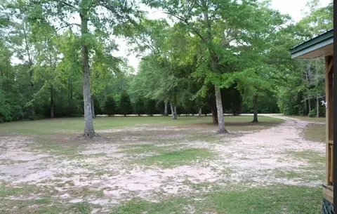 3097 Apache Dr, Pace, FL 32571 photo 2
