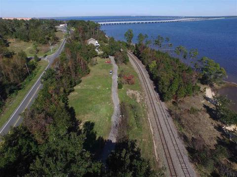 10 Mikemo Way, Pensacola, FL 32504