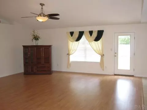4021 Buttonbush Dr, Milton, FL 32583 photo 6