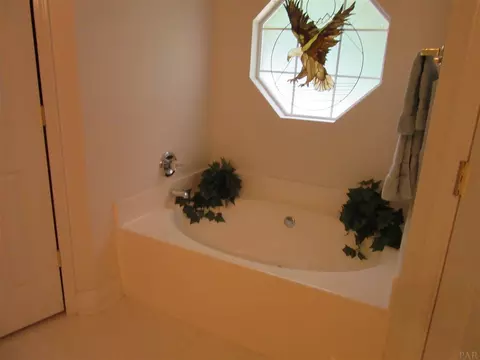 3155 Cayuga Trl, Milton, FL 32583 photo 13