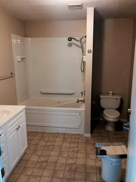 5602 Windham Rd, Milton, FL 32570 photo 4