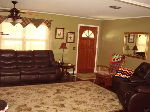 4122 Williamson Ln, Pace, FL 32571 photo 6