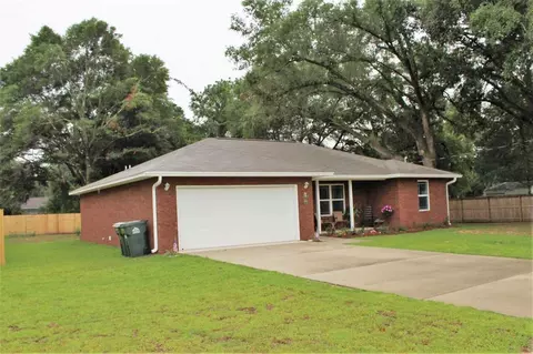 4835 Crowder St, Pace, FL 32571 photo 1