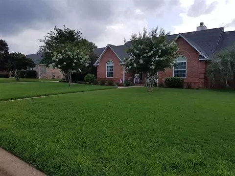 1010 Brandermill Dr, Cantonment, FL 32533 photo 2