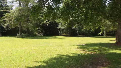 53 Main St, Mcdavid, FL 32568 photo 8