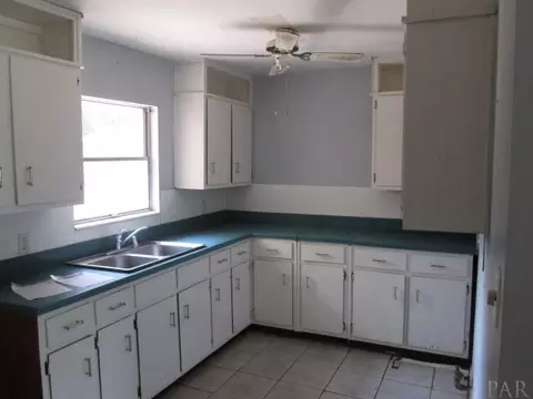 6460 Julia Dr, Milton, FL 32570 photo 4