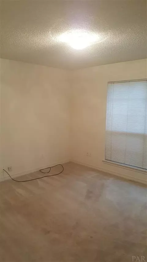 4698 Ridge Pointe Dr, Pace, FL 32571 photo 7