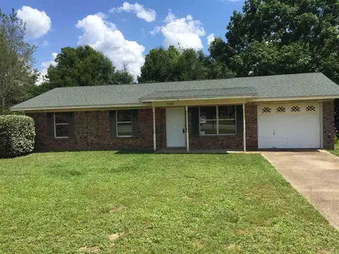 1124 Grenelefe Dr, Cantonment, FL 32533 photo 1
