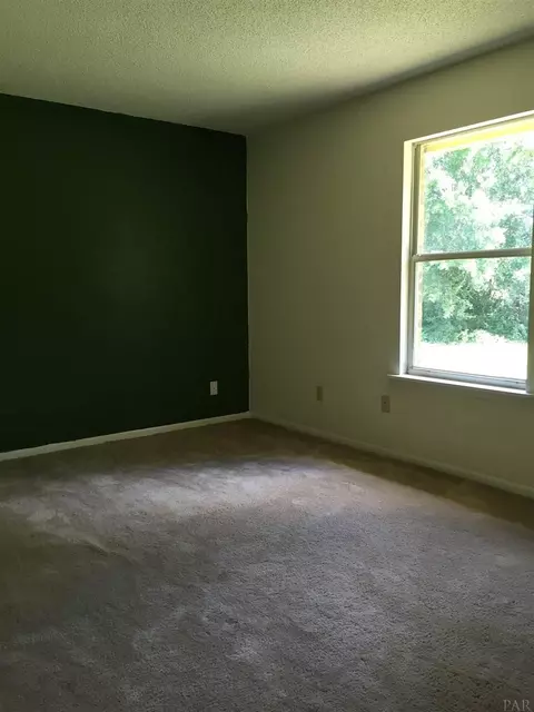 1124 Grenelefe Dr, Cantonment, FL 32533 photo 7