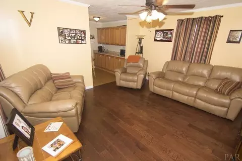 5553 Sunkist Cir, Pace, FL 32571 photo 3