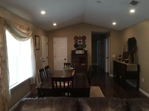 6209 Mohawk Trl, Milton, FL 32583 photo 4