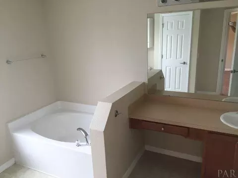 4631 Carmel Cir, Pace, FL 32571 photo 12