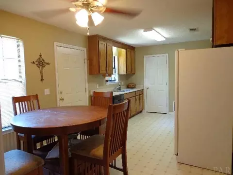 4885 Keyser Ln, Pace, FL 32571 photo 7