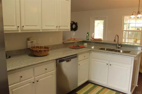4153 Willis Way, Milton, FL 32583 photo 3