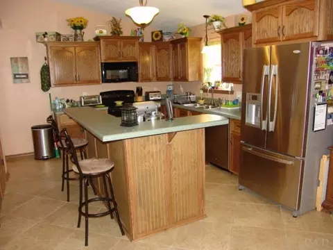5338 Traci Dr, Milton, FL 32583 photo 2